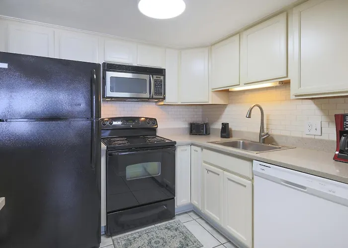 Island Winds East 403 Apartment *