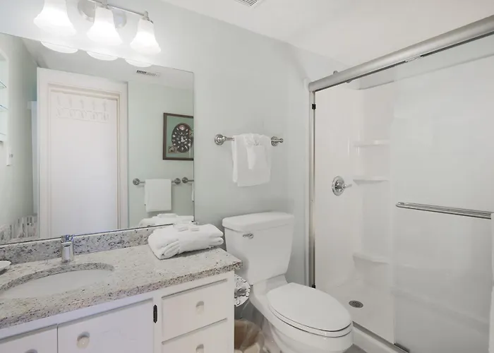 Island Winds East 403 Apartment